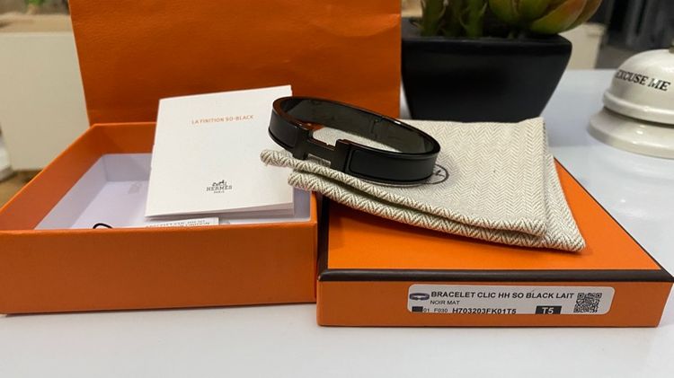 กำไล Clic HH So Black  รูปที่ 13