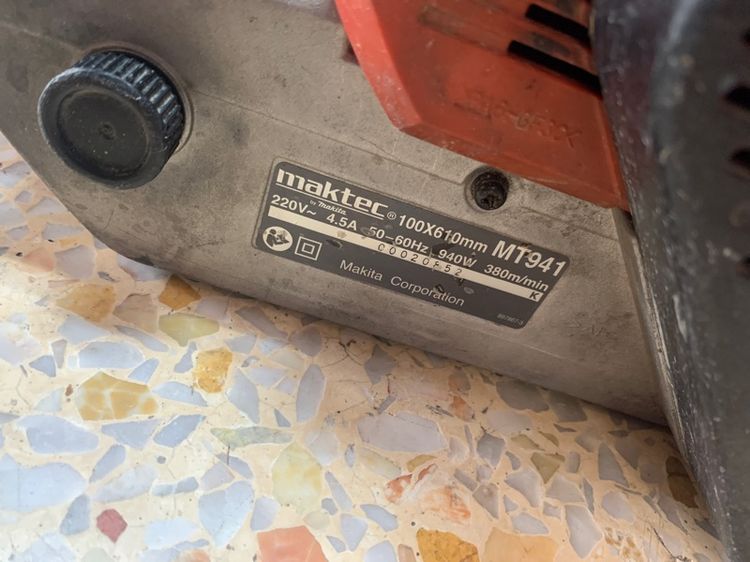 เครื่องขัดกระดาษทรายขนาด 4 นิ้ว maktec MT941 แท้  รูปที่ 3