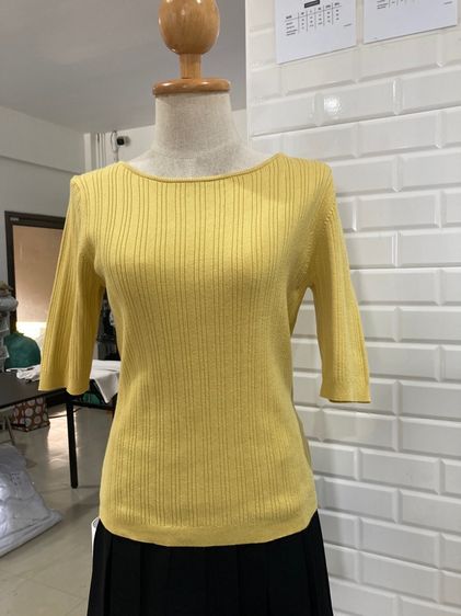 เสื้อ ผ้าร่อง GU