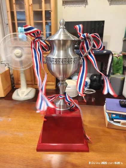 ขายถ้วยรางวัล ไม่มีลาย สลัก ข้อความ