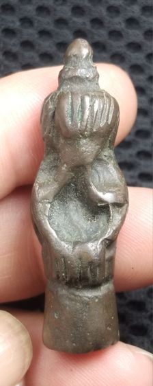 พระปิดตาเก่าๆ 