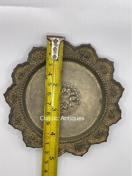 ถาด ทองเหลือง ตอกลายกะไหล่ทอง โบราณเก่าสะสม รูปที่ 9