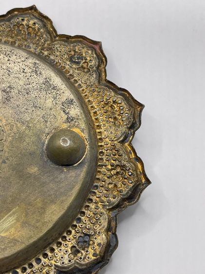 ถาด ทองเหลือง ตอกลายกะไหล่ทอง โบราณเก่าสะสม รูปที่ 13