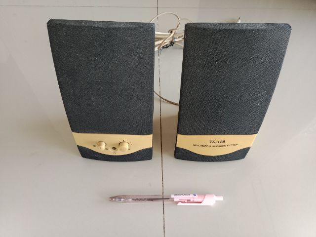 ลำโพง ใช้กับ PC หรือโน๊ตบุ๊ค 120 บาท