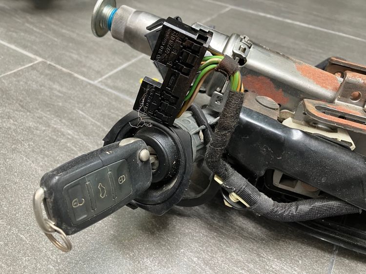 พวงมาลัย New Beetle ก้านยกไฟเลี้ยว ก้านปัดน้ำฝน สไปรอน ครอบแกนพวงมาลัย รีโมทกุญแจ รูปที่ 14