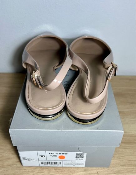 CHARLES AND KEITH รองเท้ารุ่น Patent Pointed-Toe Slingback Flats - สีนู้ด รูปที่ 9