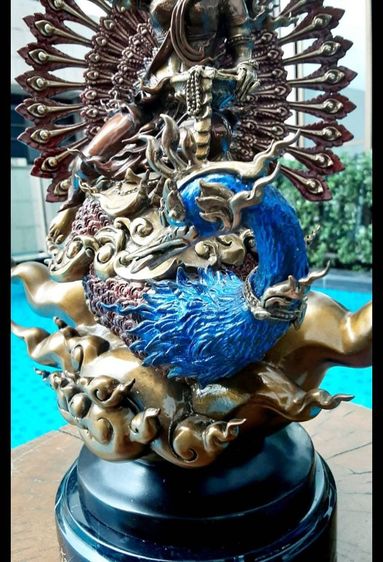 นางกวักสุภาวดี ราชินีโภคทรัพย์ เนื้อบรอนซ์ หมายเลขที่ ๙ ผลงาน อ.ชาญ บุดดาชัย กว้าง11นิ้ว ลึก7.5นิ้ว  สูง13นิ้ว รูปที่ 10