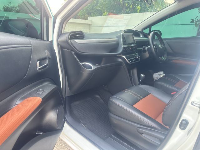 Toyota Sienta 2019 1.5 V เบนซิน เกียร์อัตโนมัติ ขาว รูปที่ 4