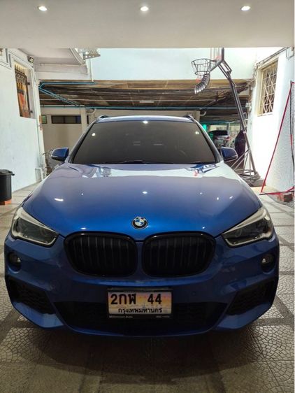 รถ BMW X1 2.0 sDrive20d M Sport สี น้ำเงิน