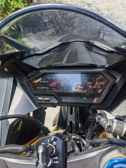 อยู่ตรงข้ามห้างเซ็นทรัลชลบุรี Honda CBR150RเบรคABS รถสภาพดี รับประกันรถ1ปี สดผ่อน รูปที่ 3