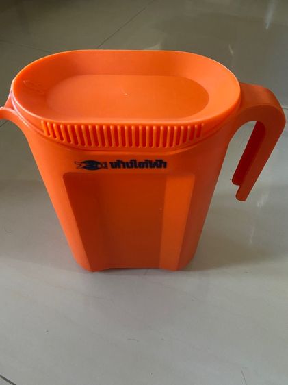 เหยือกใส่น้ำพลาสติก “ห้างใต้ฟ้า”