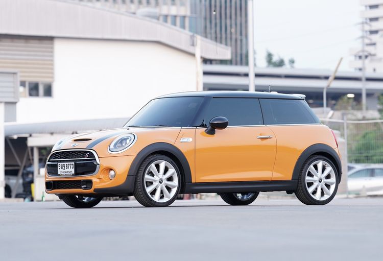 รถ Mini Hatch Cooper 2.0 S สี ส้ม