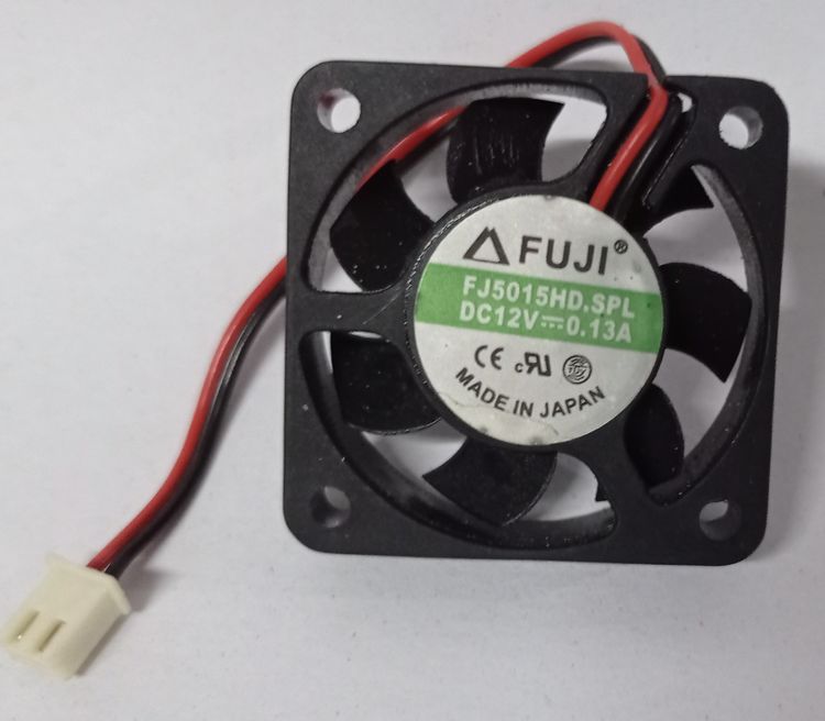 ขาย พัดลมขนาดเล็ก อเนกประสงค์ ระบายอากาศ ยี่ห้อ Fuji ขนาด 4x4x1 cm