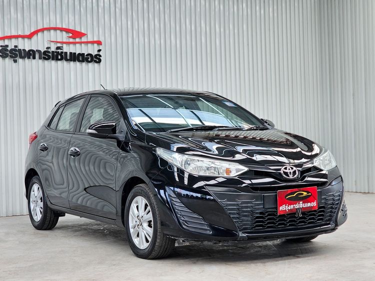 Toyota Yaris 2018 1.2 E Sedan เบนซิน ไม่ติดแก๊ส เกียร์อัตโนมัติ ดำ รูปที่ 3