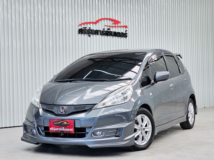รถ Honda Jazz 1.5 S i-VTEC สี เทา