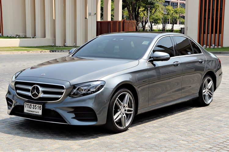 Mercedes-Benz E-Class 2018 E350 AMG Sedan ปลั๊กอินไฮบริด (PHEV) ไม่ติดแก๊ส เกียร์อัตโนมัติ เทา รูปที่ 2