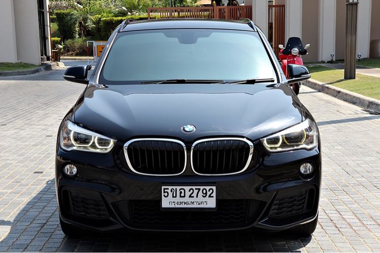 รถ BMW X1 2.0 sDrive20d M Sport สี ดำ