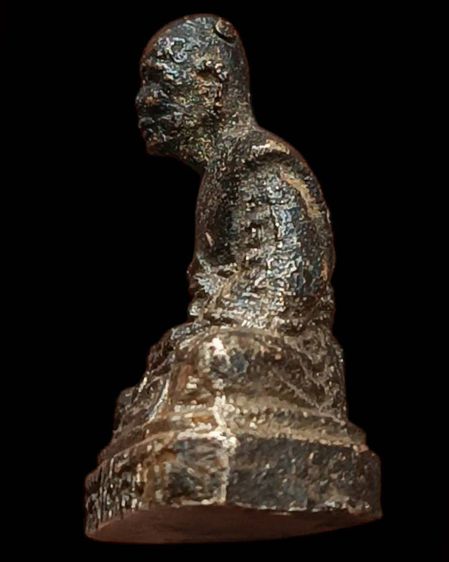 รูปหล่อโบราณฐานเหลี่ยม เนื้อทองผสม มีกริ่ง หลวงพ่ออินทร์ วัดสระสี่มุม กำแพงแสน จ.นครปฐม พ.ศ. 2514 รูปที่ 3