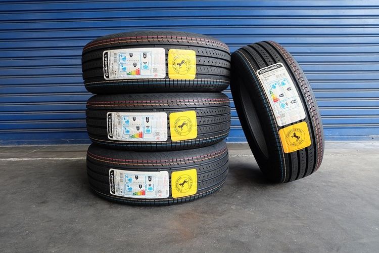 🍀ยางใหม่ Continental รุ่น ComfortContact CC7 ขนาด 195 60R15 ปี25