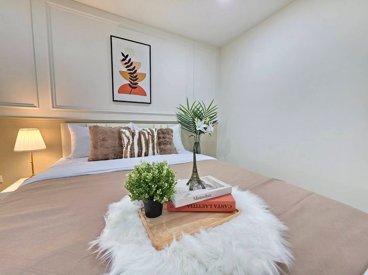 SF100 ขาย Royal วิภาวดี คอนโด จะเรียกว่า คอนโด หรือ บ้าน ดีนะ