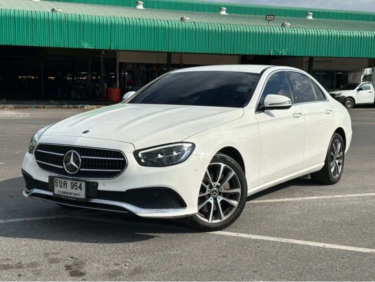 รถ Mercedes-Benz E-Class E300e สี ขาว