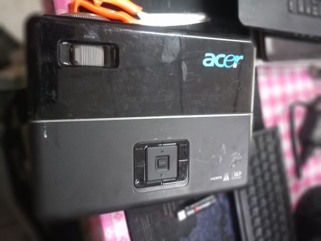โปรเจคเตอร์ acer p1101 มือสองสภาพใช้งานได้ปกติ รูปที่ 2
