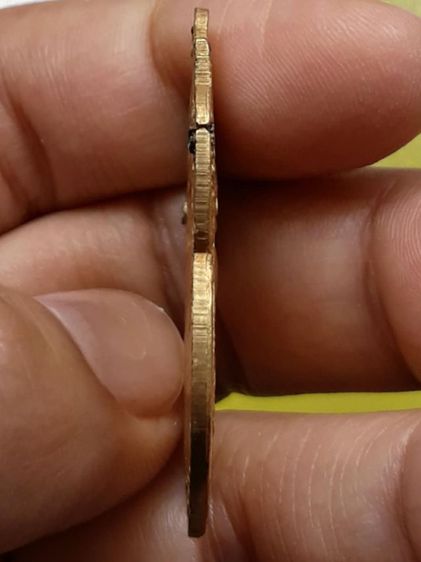 เหรียญหลวงพ่อหิน วัดกรุณา ชัยนาท กะไหล่ทอง รูปที่ 4