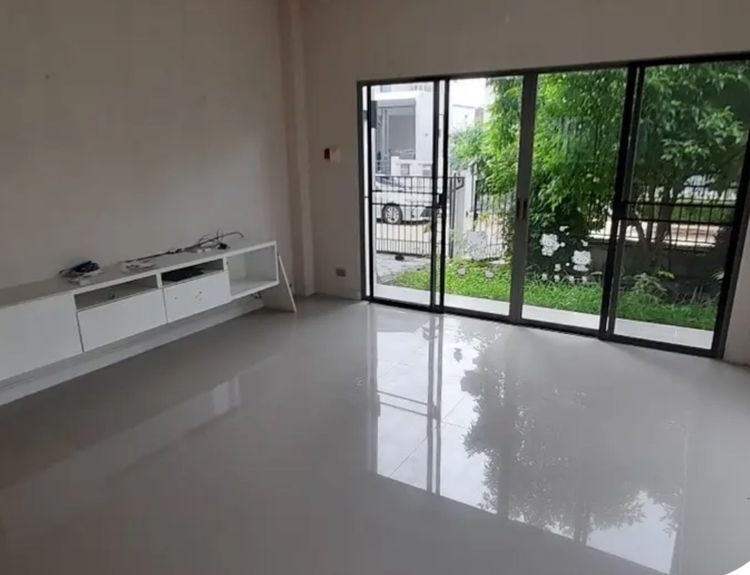 บ้านเดี่ยว เพอร์เฟคเพลส สุขุมวิท 77-สุวรรณภูมิ เฟส 6 (อ่อนนุช-ลาดกระบัง) รูปที่ 2