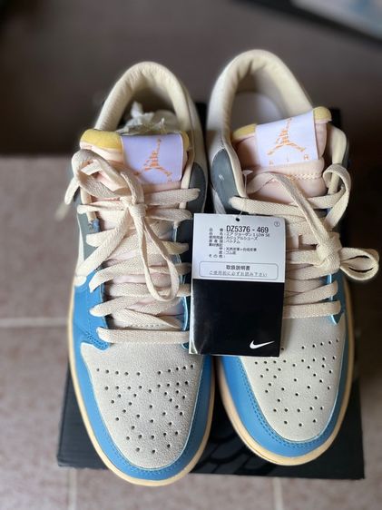 Nike Air Jordan 1Low  รูปที่ 5