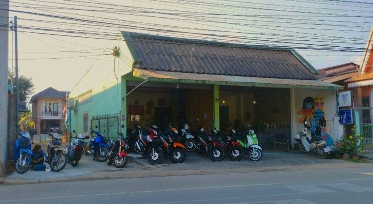 ที่ดิน 3 งาน 6 ตารางวา ใกล้ตลาดสด ติดทางหลวงสาย 1089 ฝาง-ท่าตอน ด้านหลังมีถนนออกซอยหลังตลาดสด มีสิ่งปลูกสร้างห้องแถวชั้นเดียว,2คูหา,2 ห้องนอน,2 ห้องน้ำ บ้านเดี่ยวชั้นครึ่ง, 3 ห้องนอน,3 ห้องน้ำ,2 ห้องครัว ติดต่อ. 0818831469,0910424012