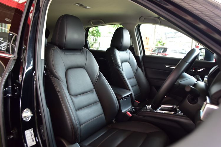 Mazda CX-5 2018 2.0 S Utility-car เบนซิน ไม่ติดแก๊ส เกียร์อัตโนมัติ ดำ รูปที่ 2