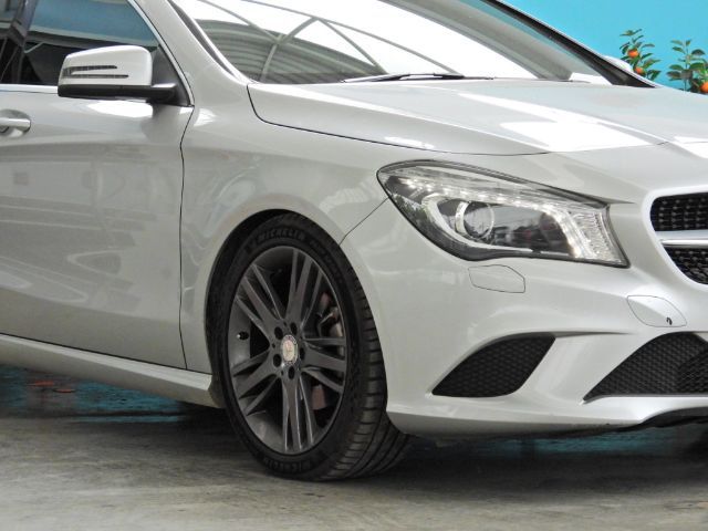 Mercedes-Benz CLA-Class 2015 CLA180 Sedan เบนซิน เกียร์อัตโนมัติ เทา รูปที่ 3