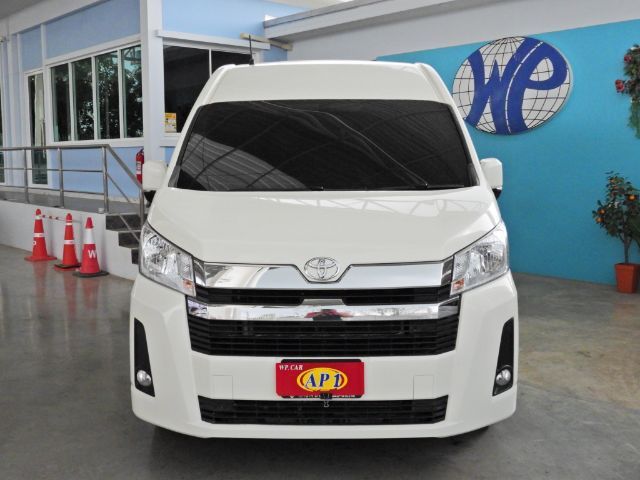 Toyota Commuter 2025 2.8 Van ดีเซล เกียร์อัตโนมัติ ขาว รูปที่ 2