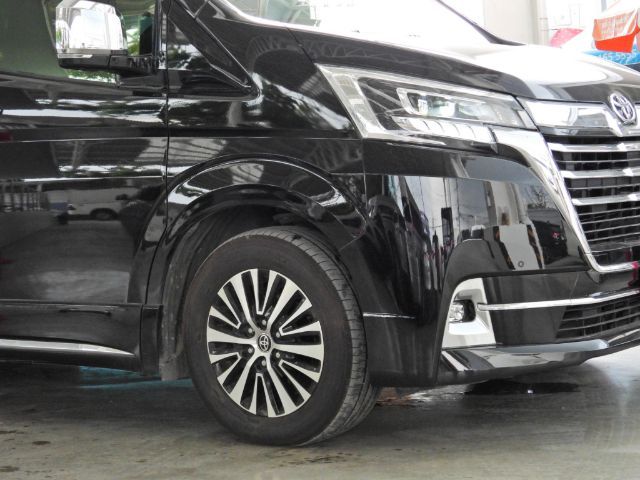 Toyota Majesty 2020 2.8 Premium Van ดีเซล เกียร์อัตโนมัติ ดำ รูปที่ 3