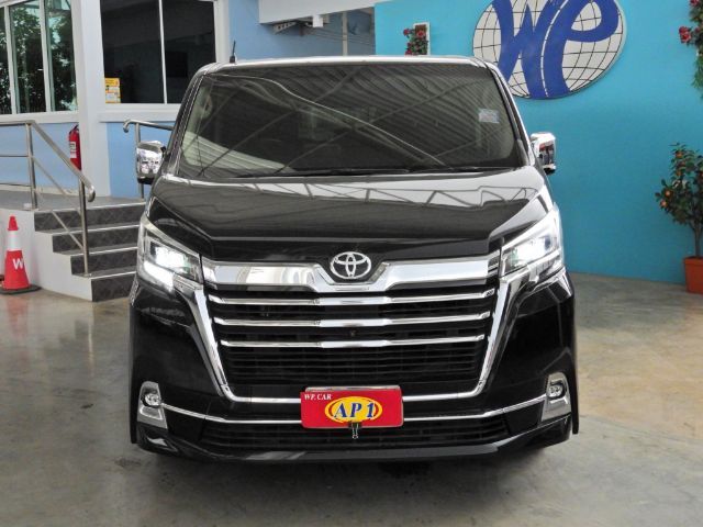 Toyota Majesty 2020 2.8 Premium Van ดีเซล เกียร์อัตโนมัติ ดำ รูปที่ 2