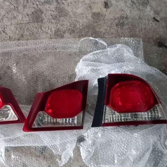 ไฟท้าย 8 เหลี่ยม แท้ CV07-12 รูปที่ 2