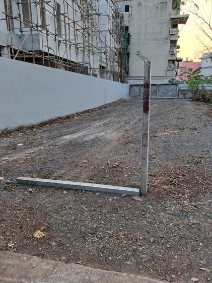 ขายที่ดินซ.คู้บอน22(แปลงที่4) เข้าออกสะดวก ใกล้รร.,ห้าง,วัด,สนง.เขต,ทางด่วน,มอเตอร์เวย์,รถไฟฟ้า T.0865352649 