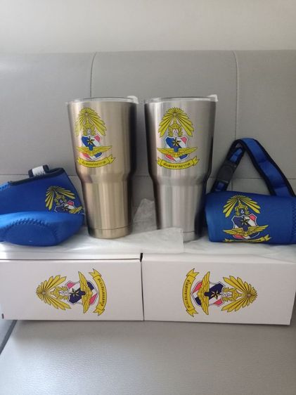 ด่วน ค่ะ ขายแก้วเยติสีเงิน สีทอง 2 ใบ ของ สโมสรทหารอากาศ ของใหม่ น่าใช้ น่าสะสมมาก ๆ ค่ะ