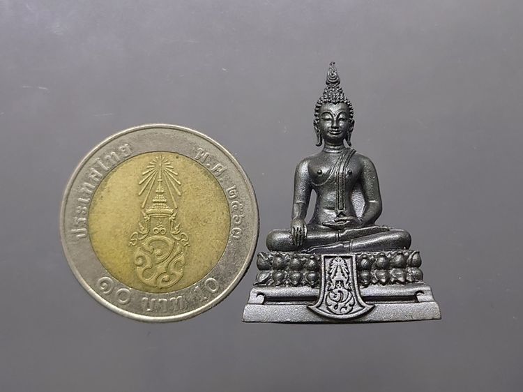 พระคุ้มเกล้า เย็นศิระเพราะพระบริบาล 80 พรรษามหากษัตริย์แผ่นดินสยาม เนื้อเงินรมดำ พิมพ์ใหญ่ ปี2550 พร้อมกล่องเดิม รูปที่ 8