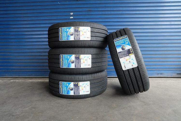 ✅ ยางใหม่ Goodyear รุ่น Assurance Comforttred ขนาด 235 50R18 ปี24