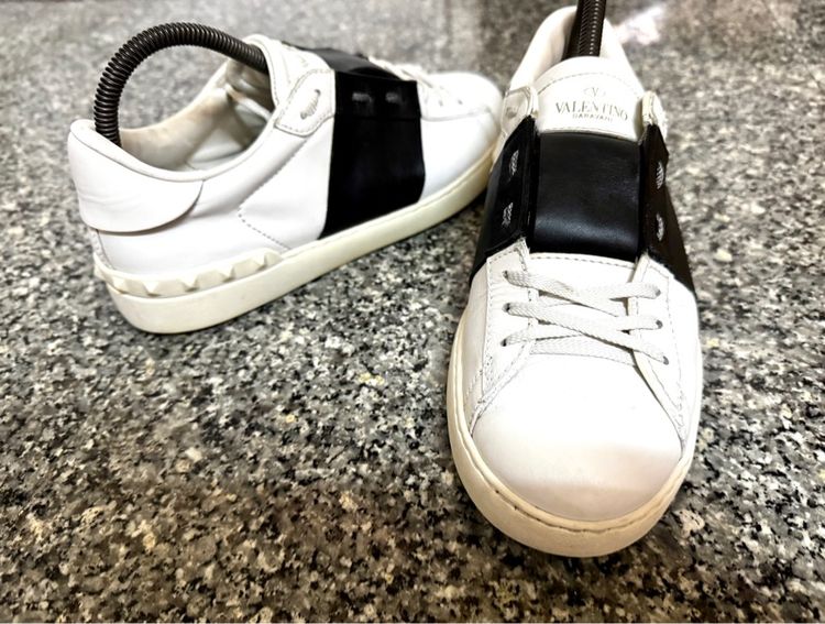 Valentino Garavani Open low-top sneakers เบอร์40.5