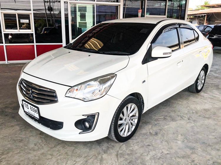 รถ Mitsubishi Attrage 1.2 GLS สี ขาว