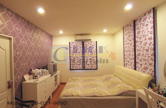 ช่างผ้าม่านมาเอง รับทำผ้าม่านตกแต่งบ้านที่คุณรัก ด้วยผ้าม่านหลากหลายสไตล์ที่เป็นตัวคุณ ในรูปแบบที่ลงตัวเหมาะสม โดยเรามีตัวอย่างผ้าม่าน รูปที่ 10