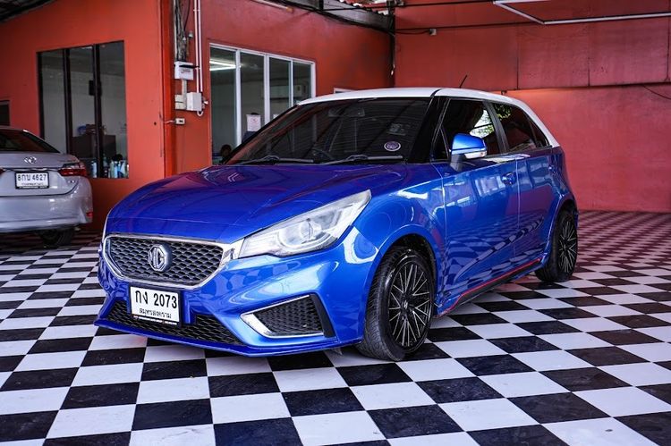 รถ MG MG3 1.5 D สี น้ำเงิน