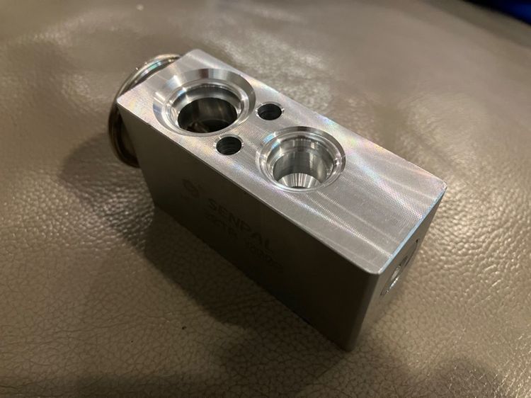 Fiat 500 Abarth ของใหม่ วาล์วขยาย AC แอร์ ติดกับตู้คอยเย็น รูปที่ 8