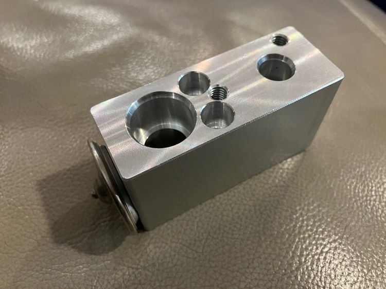 Fiat500 Abarth วาล์วน้ำ Thermostat เทอโมสตัท พร้อมเซนเซอร์ ยางโอริง วาล์วขยายแอร์ รูปที่ 14