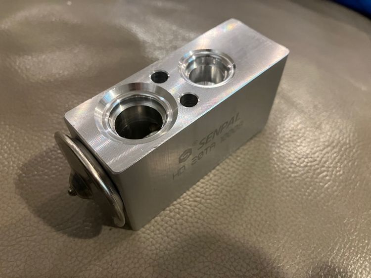 Fiat500 Abarth วาล์วน้ำ Thermostat เทอโมสตัท พร้อมเซนเซอร์ ยางโอริง วาล์วขยายแอร์ รูปที่ 13