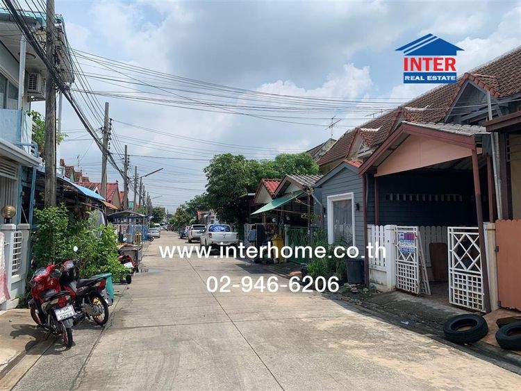 ไม่ใช่ ทาวน์เฮ้าส์ 2 ชั้น 16 ตร.ว. หมู่บ้านพูนสินธานี3 ใกล้สถานีรถไฟฟ้าแยกมิสทีน ซอยเคหะร่มเกล้า64 ถนนรามคำแหง ถนนเคหะร่มเกล้า เขตลาดกระบัง กรุงเทพ รูปที่ 2