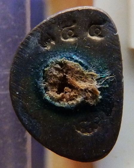 พระเศรษฐีนวโกฏิ เทพประทานทรัพย์ หลวงปู่คำบุ วัดกุดชมภู เนื้อทองทิพย์ พร้อมกล่องเดิม รูปที่ 7