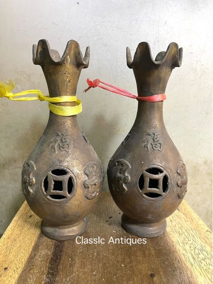 แจกัน ค้างคาวจีน คาบเหรียญ ทองเหลืองสะสมA21